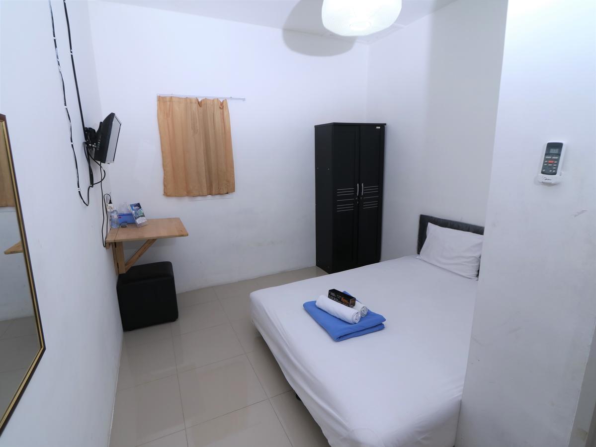 Kamar Keluarga Ungaran Hotel Jakarta Eksteriør billede